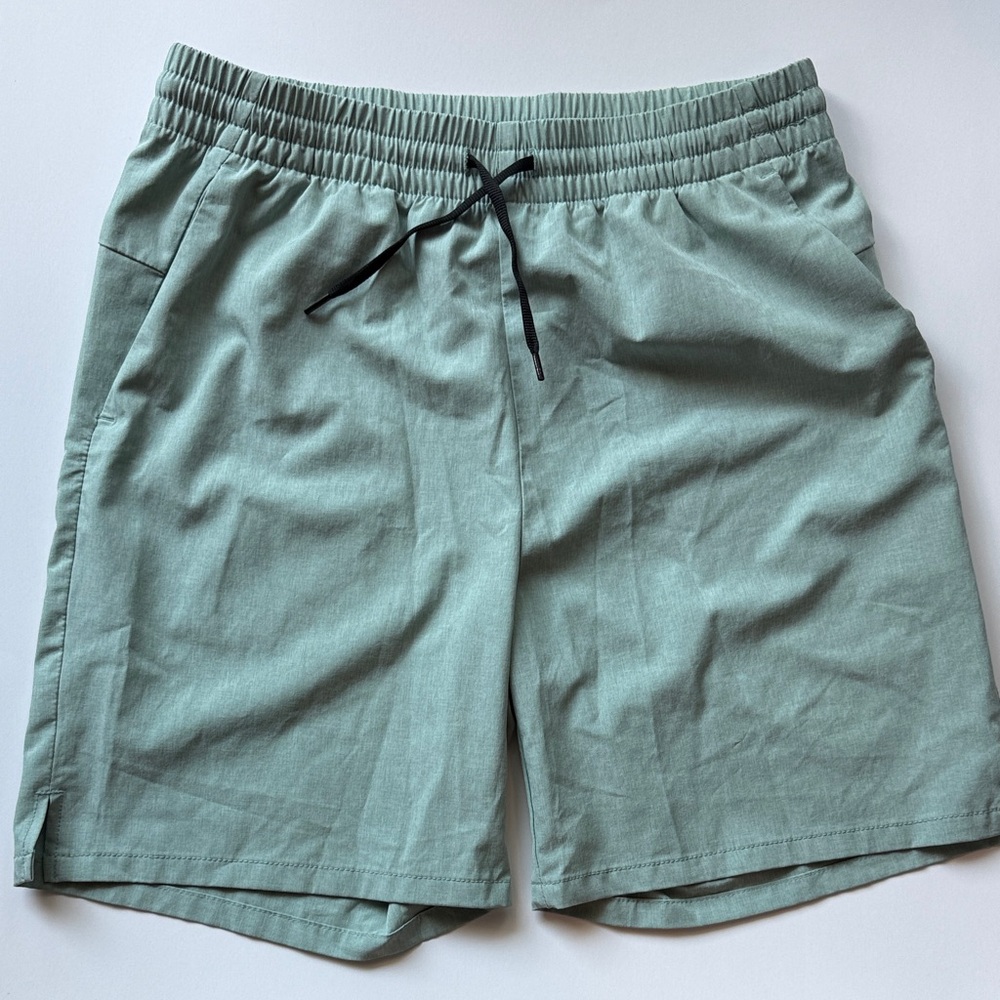 Boy’s Old Navy Stretchtech Drawstring Shorts XL